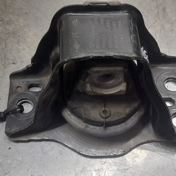 SOPORTE MOTOR DERECHO RENAULT MEGANE II BERLINA 3P [8200549046]