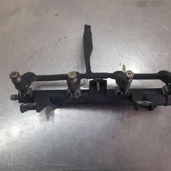 RAMPA INYECTORA CITROEN XSARA BERLINA [9628982980]