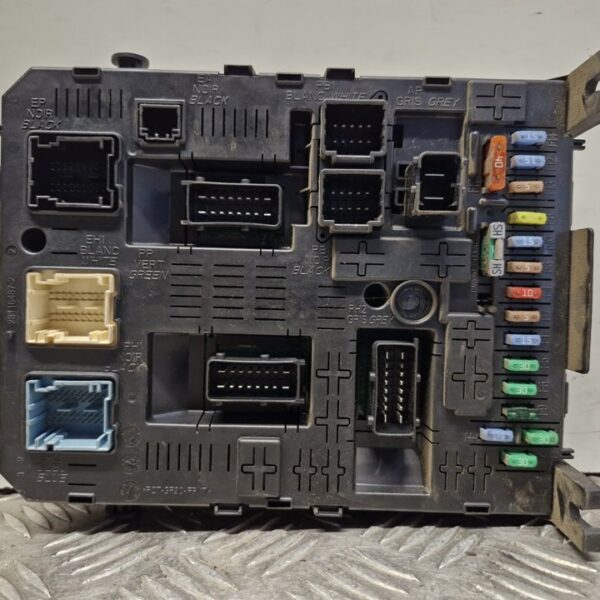 CAJA RELES / FUSIBLES PEUGEOT 308 [966405918002]