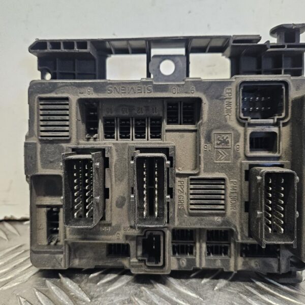 CAJA RELES / FUSIBLES CITROEN BERLINGO [965061858000]