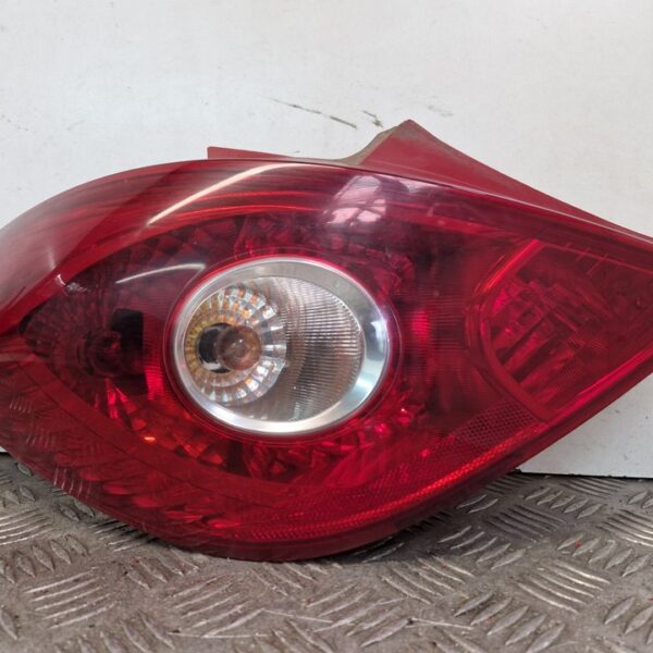 PILOTO TRASERO IZQUIERDO OPEL CORSA D [89038960]
