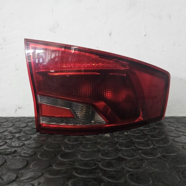 PILOTO TRASERO IZQUIERDO SEAT TOLEDO (KG3) [6JH945095B]