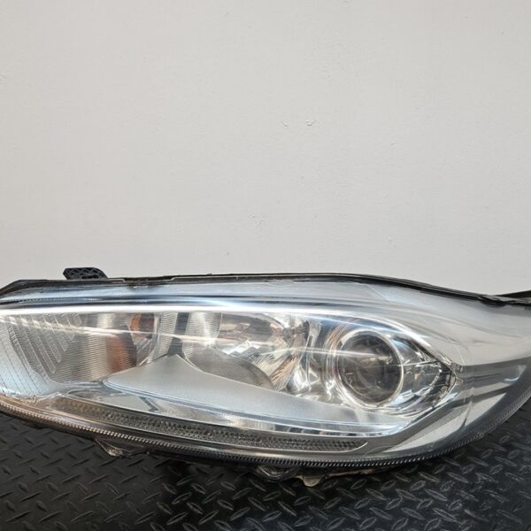 FARO IZQUIERDO FORD FIESTA (CNN) [C1BB13W030CH]
