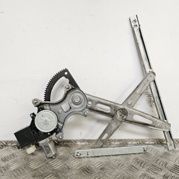 ELEVALUNAS DELANTERO IZQUIERDO HYUNDAI I20 (PB) [988101J110]