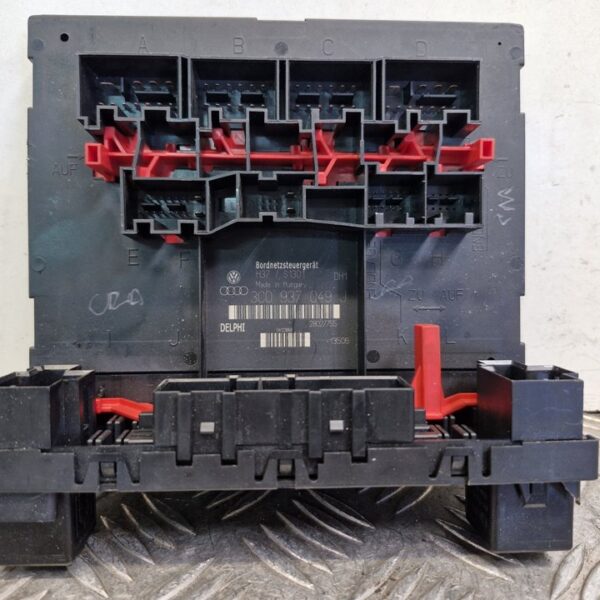 CAJA RELES / FUSIBLES VOLKSWAGEN PASSAT BERLINA (3C2) [3C0937049J]