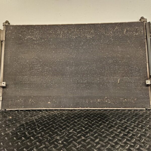 CONDENSADOR / RADIADOR AIRE ACONDICIONADO KIA CARNIVAL [SIN REF]