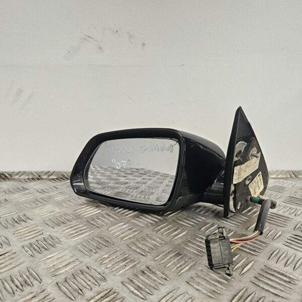 RETROVISOR IZQUIERDO SKODA OCTAVIA BERLINA (1Z3) [1Z1857501B]