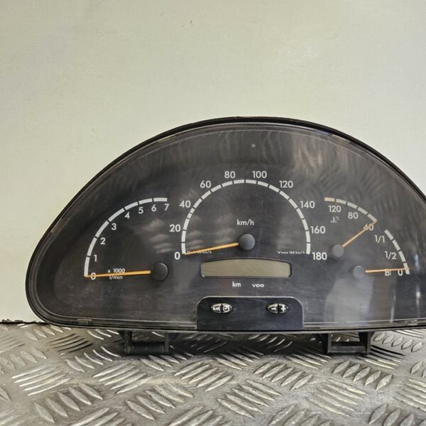 CUADRO INSTRUMENTOS MERCEDES-BENZ SPRINTER CAMIÓN [A0014466421]