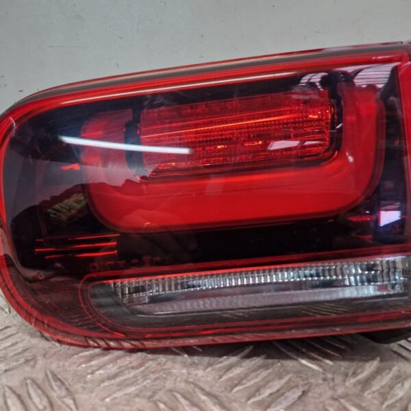 PILOTO TRASERO DERECHO INTERIOR CITROEN C4 CACTUS [9821352180]