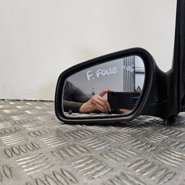 RETROVISOR IZQUIERDO FORD FOCUS BERLINA (CAP) [015847]