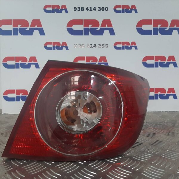 PILOTO TRASERO DERECHO CHEVROLET EPICA [X20D1]