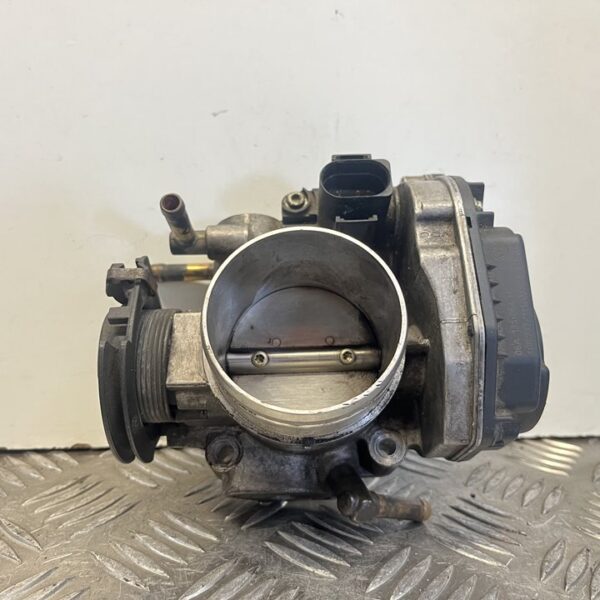 CAJA MARIPOSA VOLKSWAGEN GOLF IV BERLINA (1J1)(10.1997) [06A133064H]