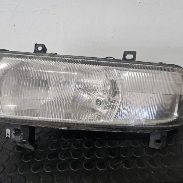 FARO IZQUIERDO RENAULT MASTER BUS [38210748]