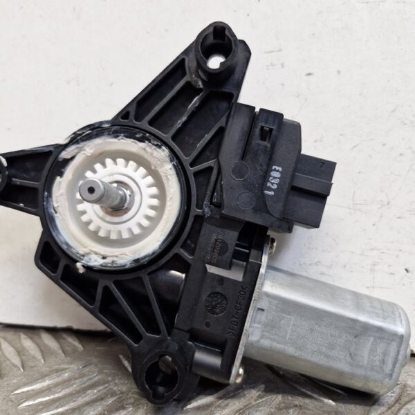 MOTOR ELEVALUNAS TRASERO DERECHO MERCEDES-BENZ CLASE GLC (BM 253) [935441]