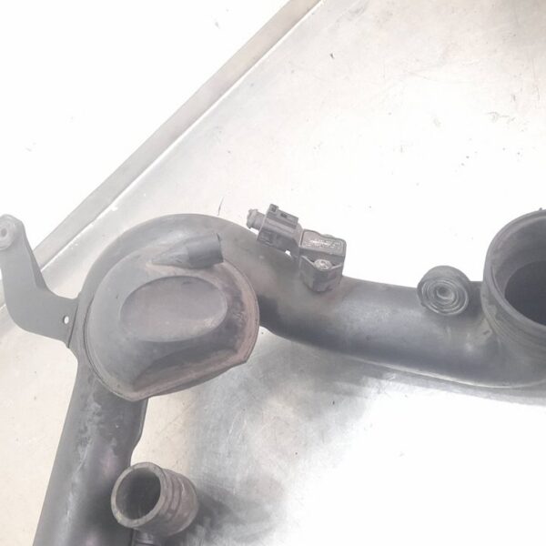 TUBO VOLKSWAGEN GOLF V (1K1)(10.2003) [1K0145762AC]