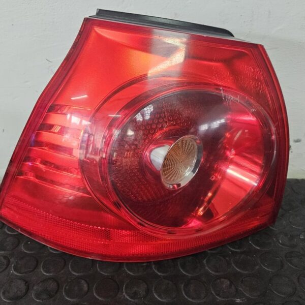 PILOTO TRASERO IZQUIERDO VOLKSWAGEN GOLF V (1K1)(10.2003) [1K6945095E]