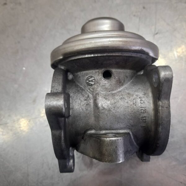 VALVULA EGR VOLKSWAGEN POLO IV (9N3) [045131501K]