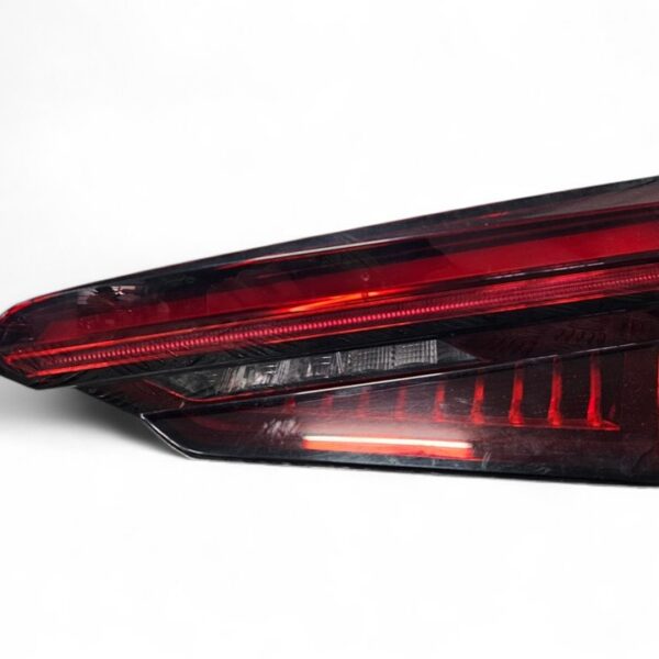 PILOTO TRASERO DERECHO INTERIOR AUDI A5 SPORTBACK (F5A) [8W6945094G]