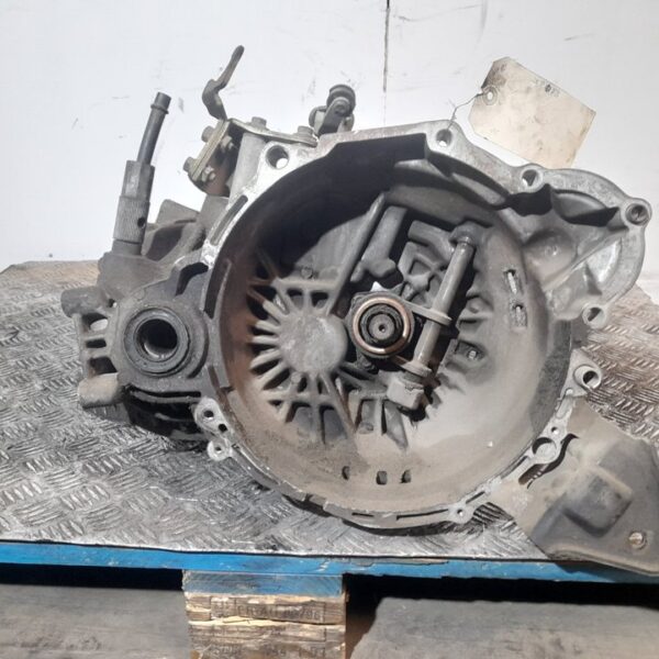 CAJA CAMBIOS HYUNDAI LANTRA BERLINA (RD) [JX2073]