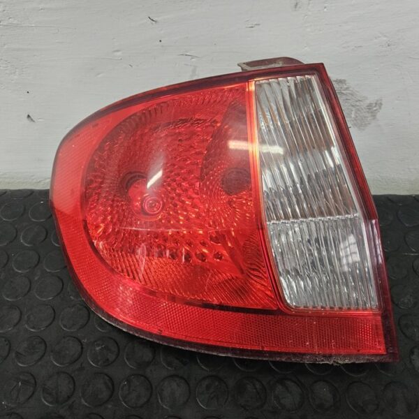 PILOTO TRASERO IZQUIERDO HYUNDAI GETZ (TB) [92401C5]