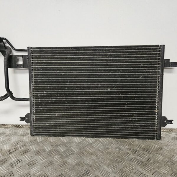 CONDENSADOR / RADIADOR AIRE ACONDICIONADO AUDI A4 BERLINA (B5) [8D0260401H]