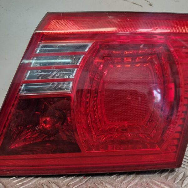 PILOTO TRASERO DERECHO KIA MAGENTIS (MS) [924203C1]