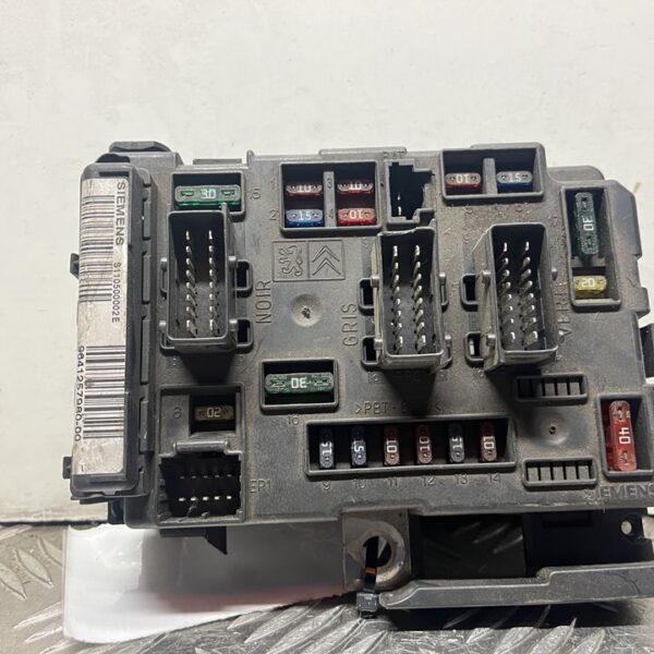 CAJA RELES / FUSIBLES CITROEN C5 BERLINA [9641257980]
