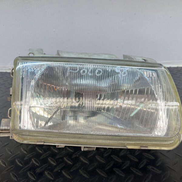 FARO DERECHO VOLKSWAGEN POLO III (6N1) [96249600]