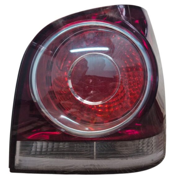 PILOTO TRASERO DERECHO VOLKSWAGEN POLO IV (9N1) [6Q6945096M]