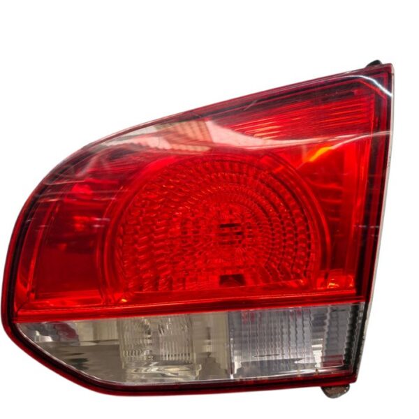 PILOTO TRASERO DERECHO INTERIOR VOLKSWAGEN GOLF VI (5K1)(10.2008) [5K0945260]