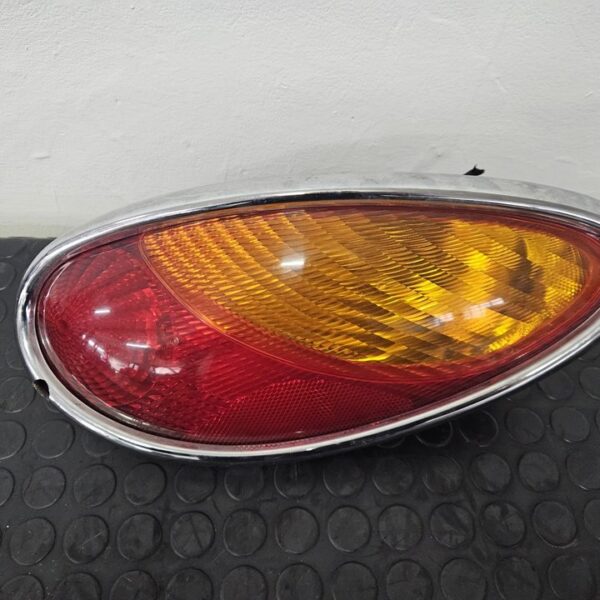 PILOTO TRASERO DERECHO CHRYSLER PT CRUISER [05288742AE]
