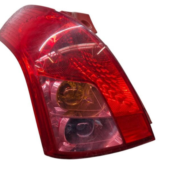 PILOTO TRASERO IZQUIERDO SUZUKI SWIFT BERLINA (RS/MZ) [0283702769]