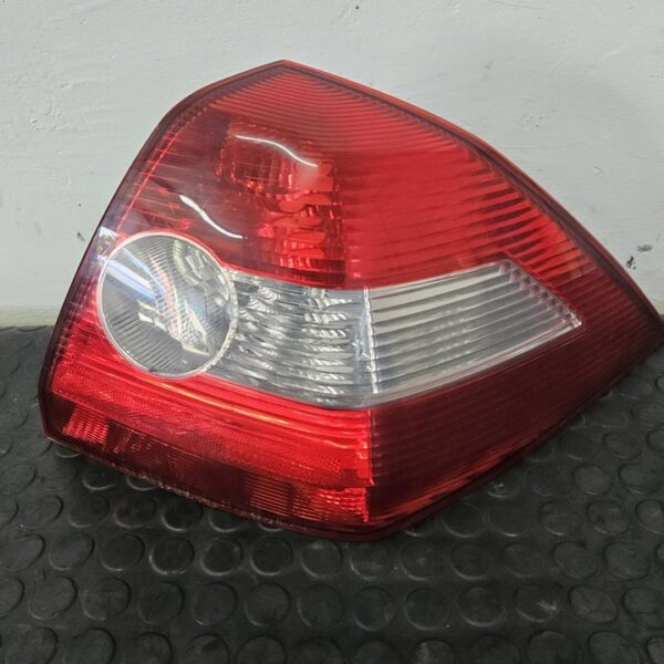 PILOTO TRASERO DERECHO RENAULT MEGANE II BERLINA 5P [8200142681]