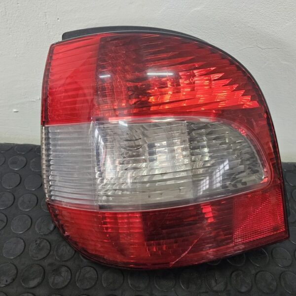 PILOTO TRASERO IZQUIERDO RENAULT MEGANE I SCENIC (JA0) [7700428054]