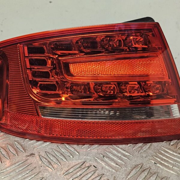 PILOTO TRASERO IZQUIERDO AUDI A4 AVANT (8K5) [8K5945095B]