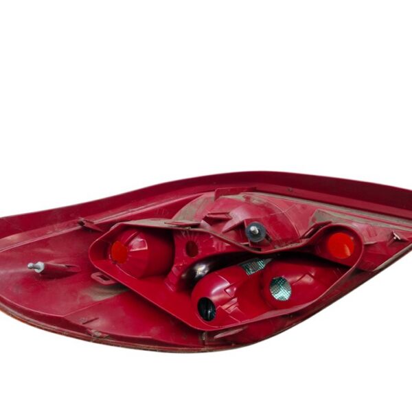 PILOTO TRASERO DERECHO PEUGEOT 207 [9680179080]