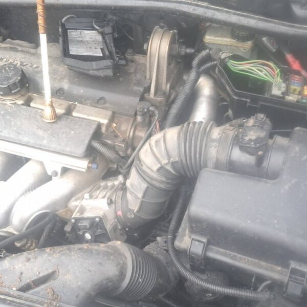 VOLVO S60 BERLINA [2.4 (125kW)]