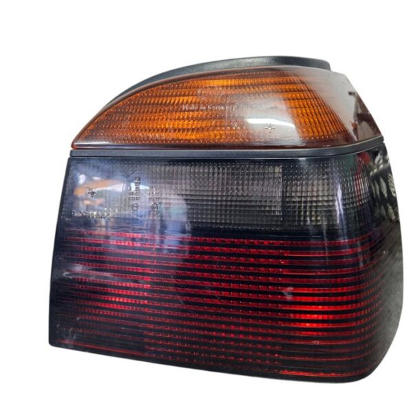 PILOTO TRASERO DERECHO   [1H6945112B]