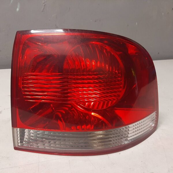 PILOTO TRASERO DERECHO VOLKSWAGEN TOUAREG (7LA) [28258002]