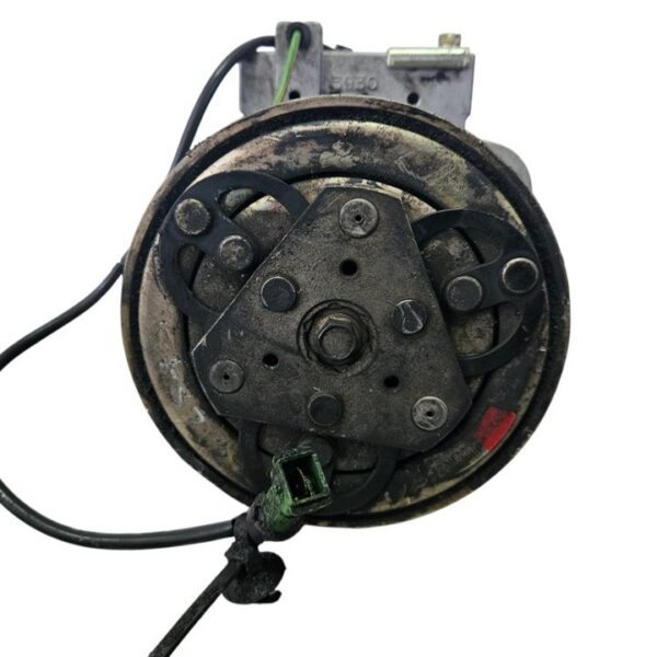 COMPRESOR AIRE ACONDICIONADO VOLKSWAGEN PASSAT BERLINA (3A2) [8D0260805D]