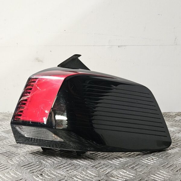 PILOTO TRASERO DERECHO PEUGEOT 5008 [9811028180]