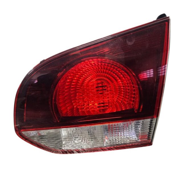 PILOTO TRASERO DERECHO INTERIOR VOLKSWAGEN GOLF VI (5K1)(10.2008) [5K0945094AA]