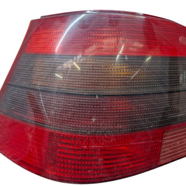 PILOTO TRASERO IZQUIERDO VOLKSWAGEN GOLF IV BERLINA (1J1)(10.1997) [1J6945111S]