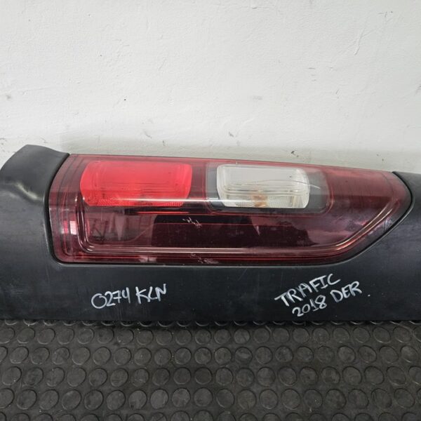 PILOTO TRASERO DERECHO RENAULT TRAFIC III FURGÓN [93450970]