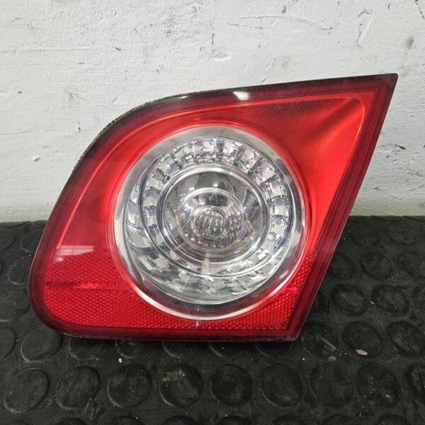 PILOTO TRASERO DERECHO INTERIOR VOLKSWAGEN PASSAT BERLINA (3C2) [ZSB3C5945094]