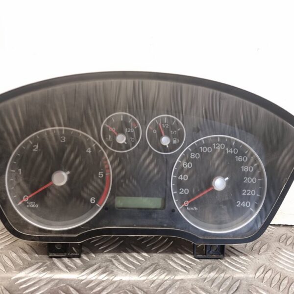 CUADRO INSTRUMENTOS FORD FOCUS BERLINA (CAP) [3M5F10841B]