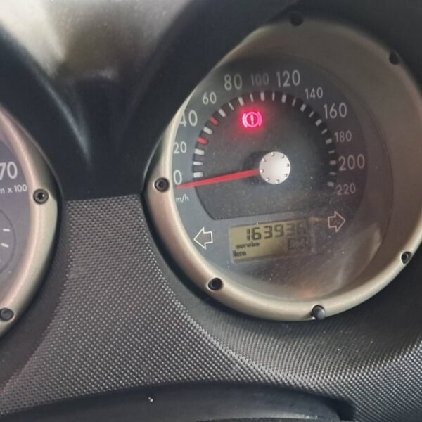 VOLKSWAGEN POLO III BERLINA (6N2) [Trendline]