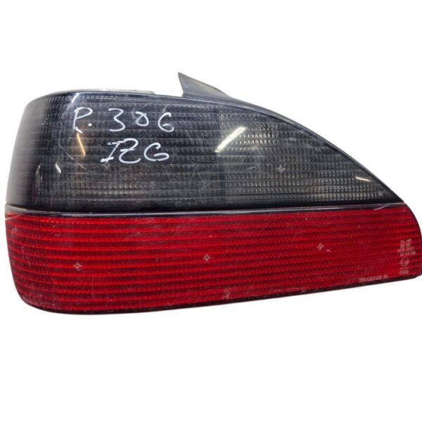 PILOTO TRASERO IZQUIERDO PEUGEOT 306 3/5 PT. / 4 PT. (S2) [2322G]