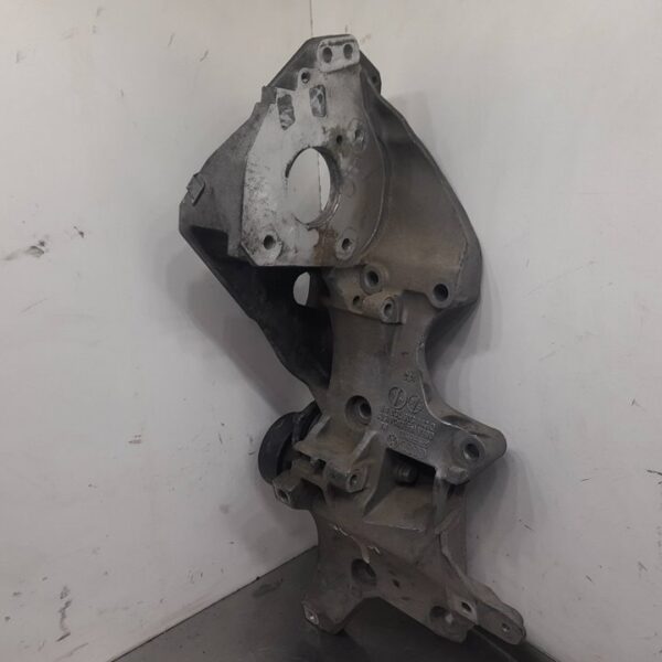 SOPORTE ALTERNADOR VOLKSWAGEN PASSAT CC (357) [03L903143Q]